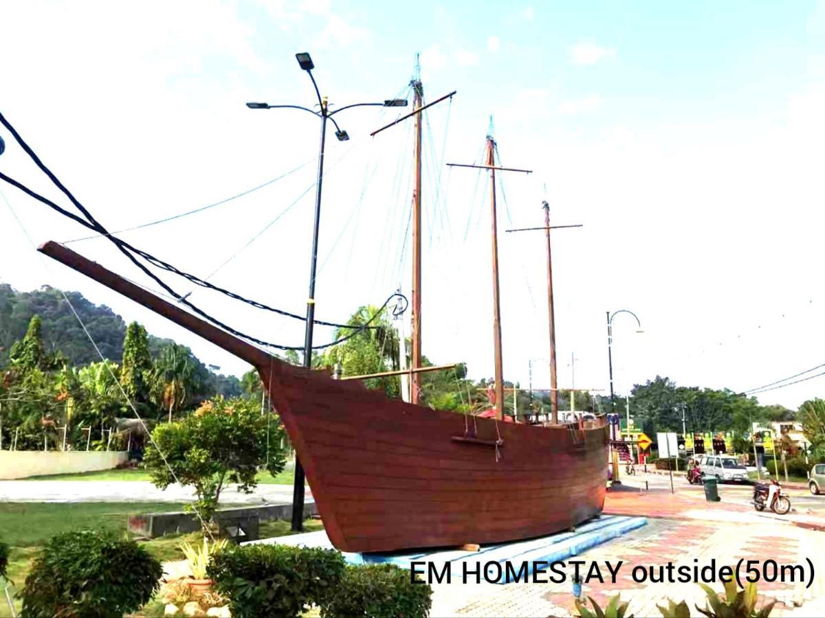 Em Homestay Pekan Pangkor Luaran gambar