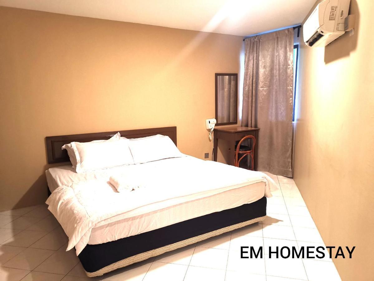 Em Homestay Pekan Pangkor Luaran gambar